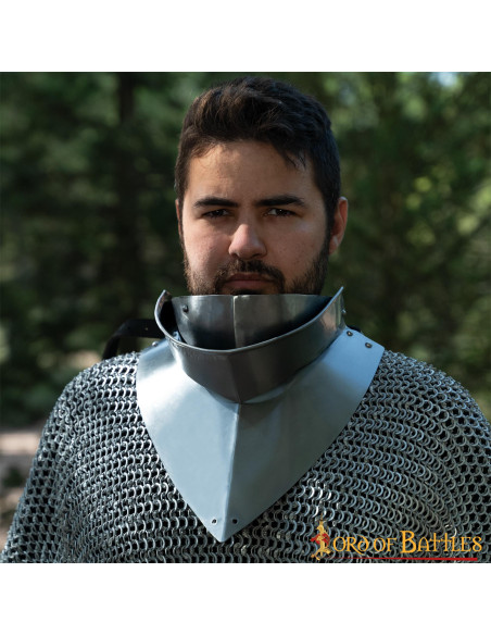 Gorgerin médiéval à bavette, XVe siècle