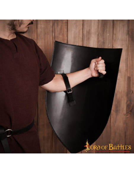 Bouclier de chevalier médiéval à...