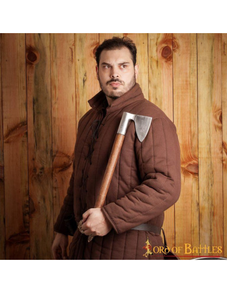 Hache de guerre XIVe siècle avec tête...