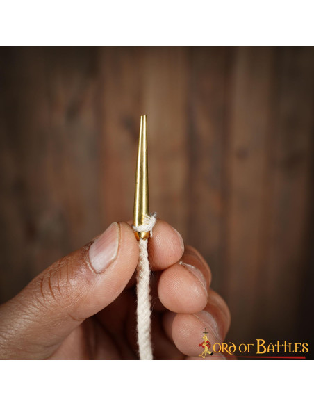 Lot de 5 aiglets crème avec cordons