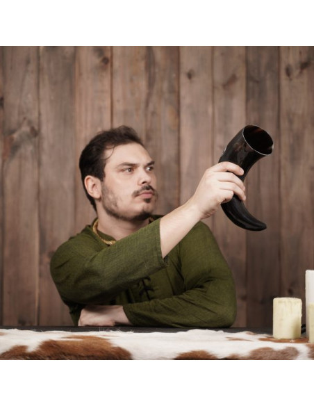 Conception de corne à boire viking...