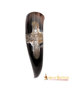 Conception de crâne de croix de corne à boire viking