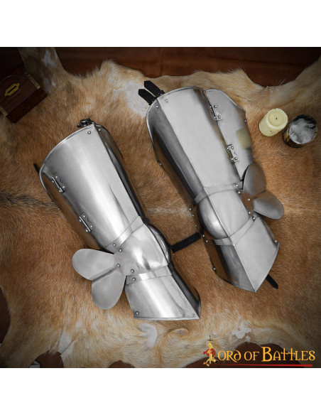 Armure médiévale classique pour les...