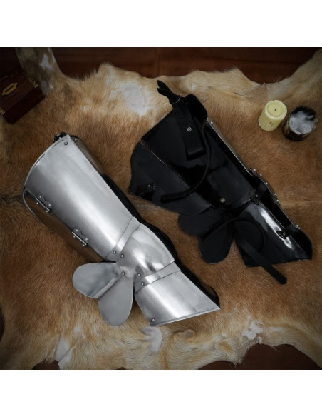 Armure médiévale classique pour les...