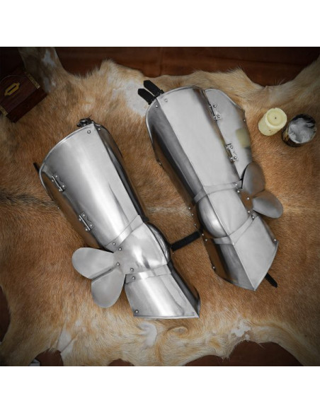 Armure médiévale classique pour les...