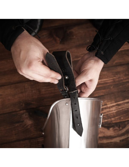 Armure médiévale classique pour les...