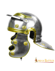 Casque de légionnaire de l'Empire romain antique 2