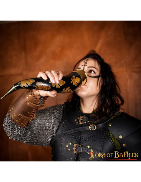 Corne à boire avec des taches...