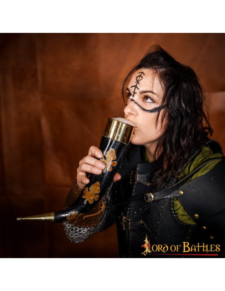 Corne à boire avec des taches...