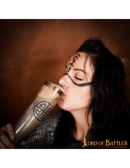 Corne à boire noeud celtique