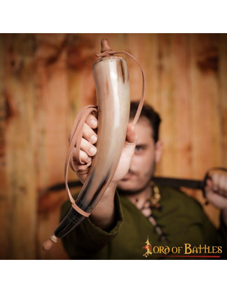 Poudre à canon en corne véritable...