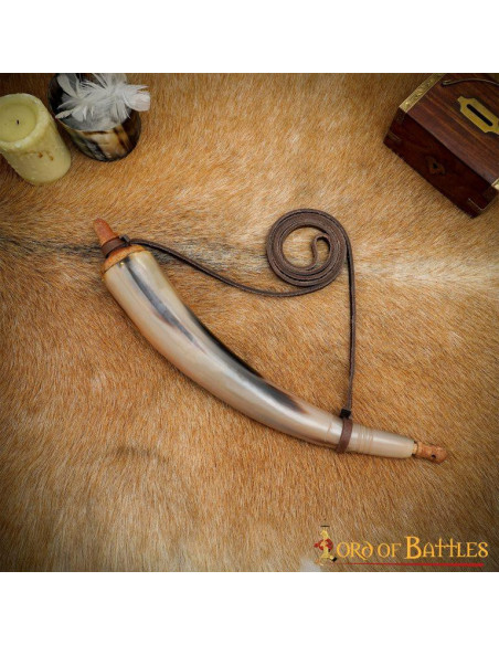 Poudre à canon en corne véritable...