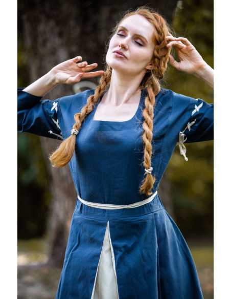 Robe médiévale bleu-blanc modèle Larina