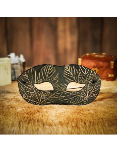 Masque en cuir vert avec motifs de feuilles d'érable en...