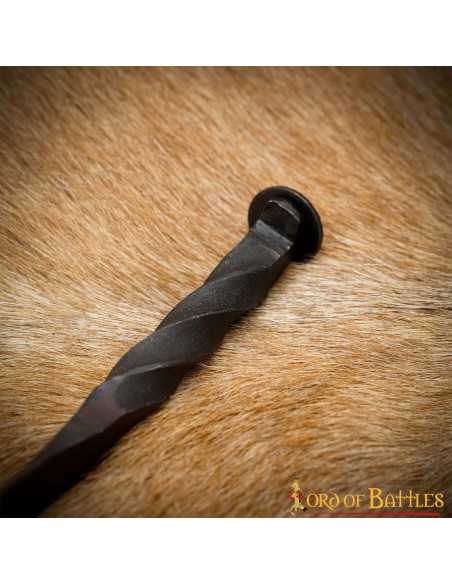 Couteau médiéval rustique forgé à la...