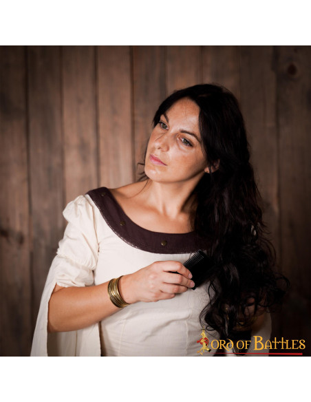 Peigne médiéval pour femme en corne...