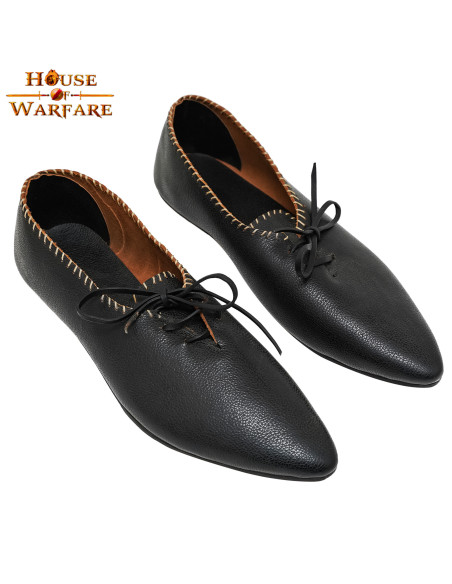 Chaussures de dame médiévales en cuir...