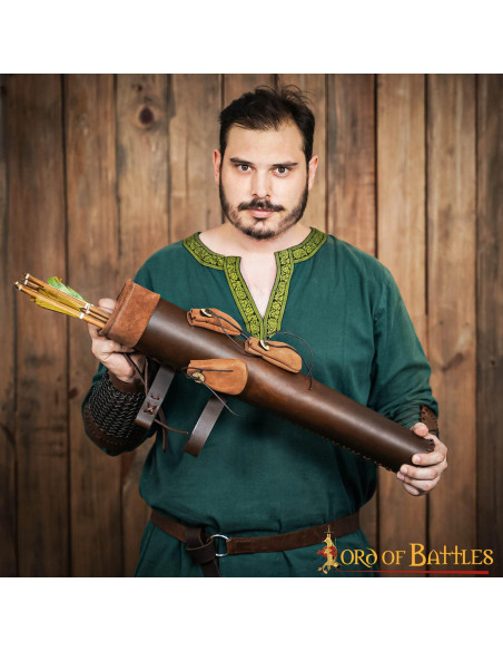 Carquois en cuir marron avec poches...