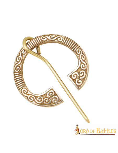 Fibule celtique en laiton (7,5x5 cm.)