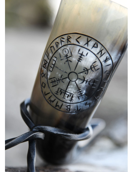 Corne celtique Vegvísir avec support...