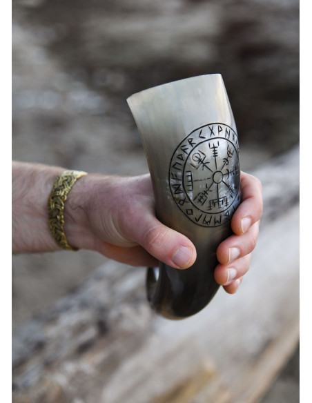 Corne celtique Vegvísir avec support...