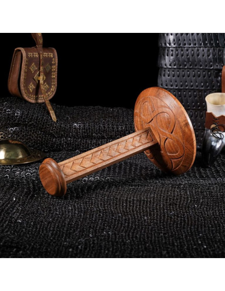 Support en bois sculpté pour...