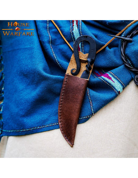 Couteau médiéval en fer forgé à la...