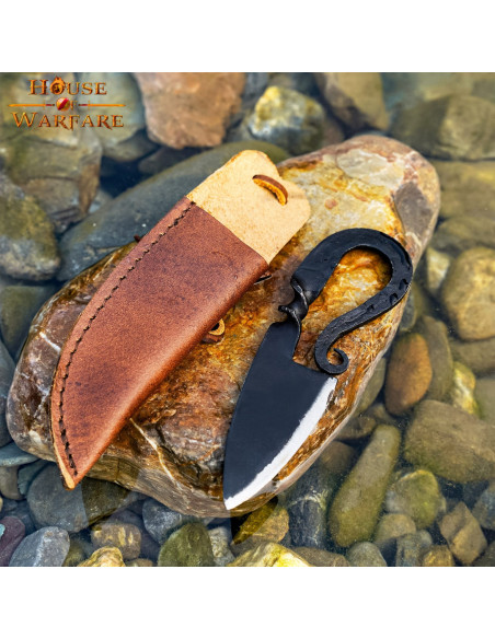 Couteau médiéval en fer forgé à la...