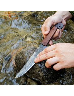 Couteau médiéval en spirale avec manche en cuir (29,8 cm.) 2