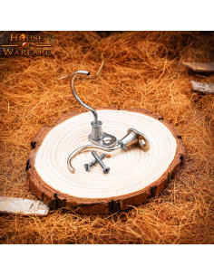 Paire de supports médiévaux chromés pour suspendre... 2