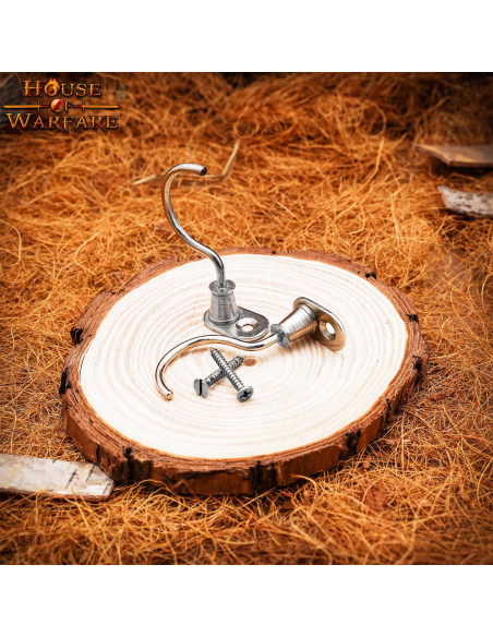 Paire de supports médiévaux chromés...