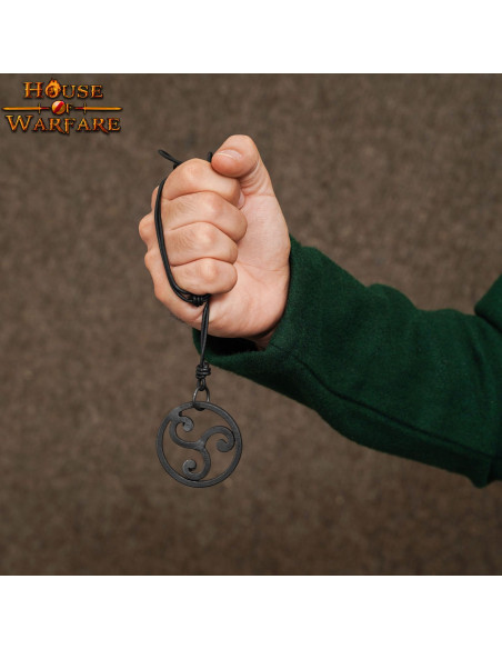 Pendentif Triskelion celtique forgé à...