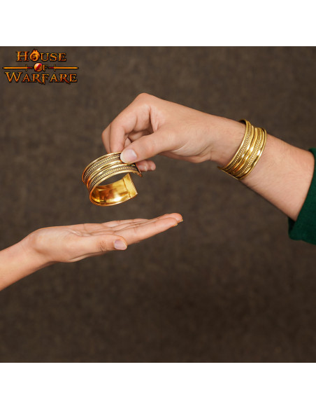 Bracelet médiéval en laiton (16,5 cm.)