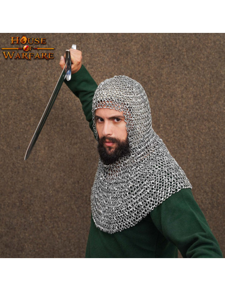 Bourreau et protège-épaules en cotte...