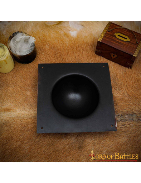 Umbo pour boucliers romains, finition...