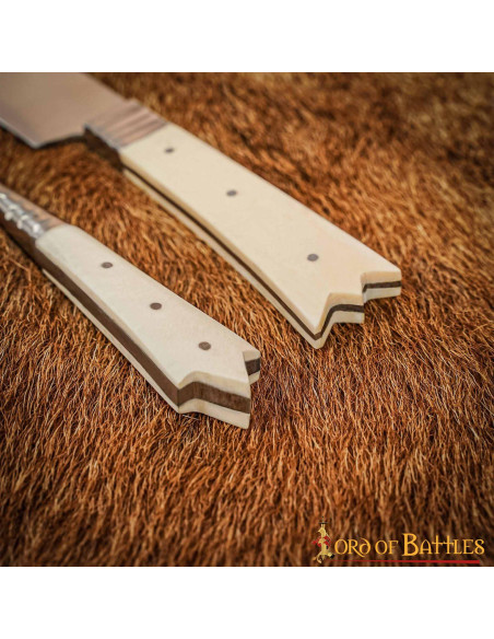 Couteau et fourchette, noblesse...