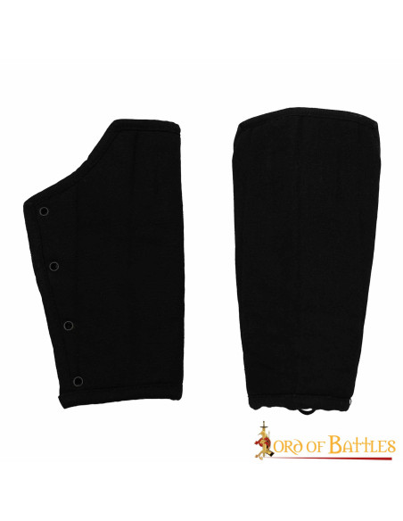 Bracelets médiévaux rembourrés en...