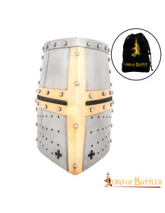 Casque croisé avec croix en laiton