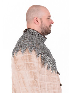 Manteau d'évêque avec lanières de cuir 2