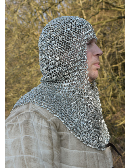 Anneau bordé de cotte de mailles...