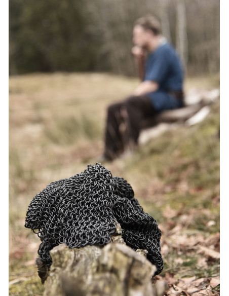 ouverture carrée de la cotte de...