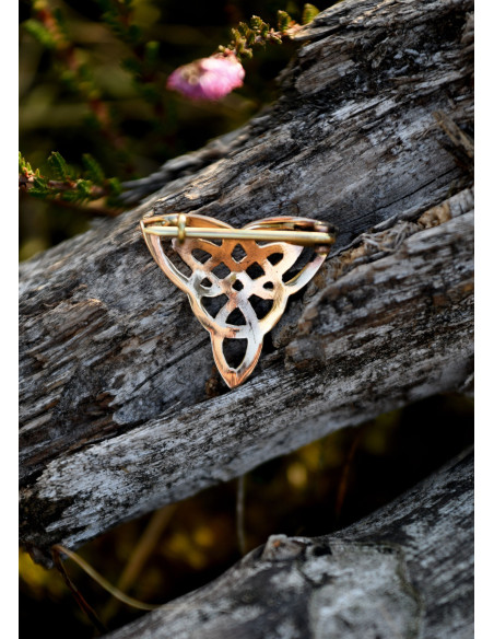 Fibule celtique Triquetta en bronze...