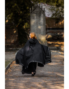 Cape médiévale noire en laine avec broderie main, modèle... 2