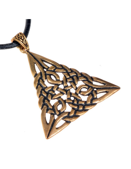 Pendentif amulette triangle noeud...