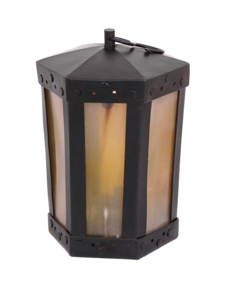 Lampe avec fenêtres en corne, faite à...