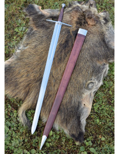 Longue épée décorative médiévale avec fourreau (116,5 cm.)