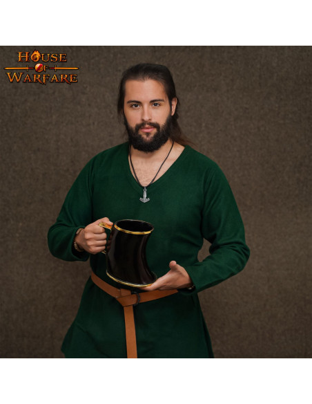 Cruche médiévale en corne de corne...