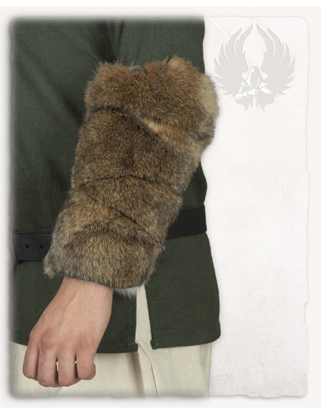 Brassards viking géants en fourrure...