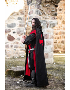 Cape des Templiers modèle Arnulf, noir-rouge 2