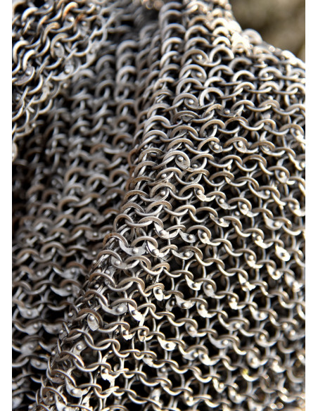 Bourreau riveté pour le combat